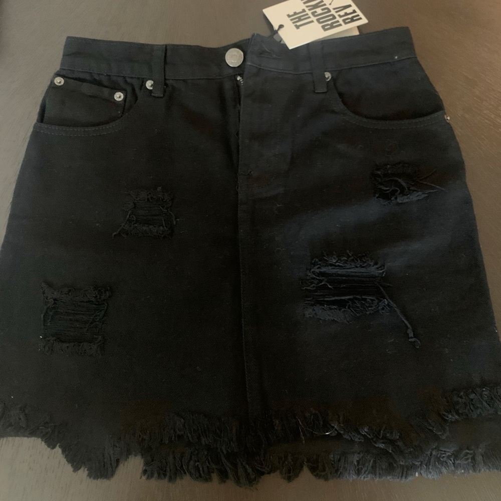 The rockn rev black jean skirt